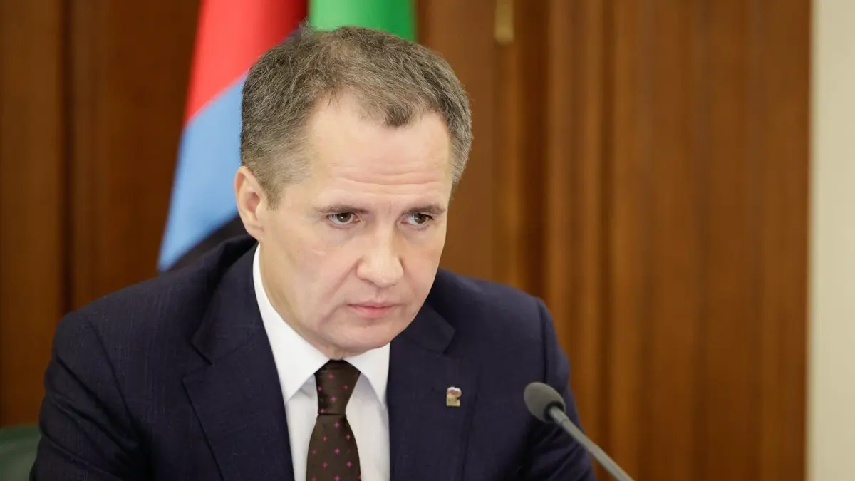 Гладков продлил свой отпуск на две недели по рекомендации врачей